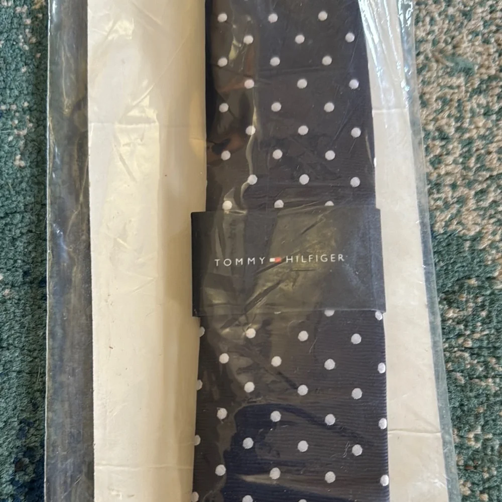 New, Boys Tommy Hilfiger Tie, Navy & White Polka Dot